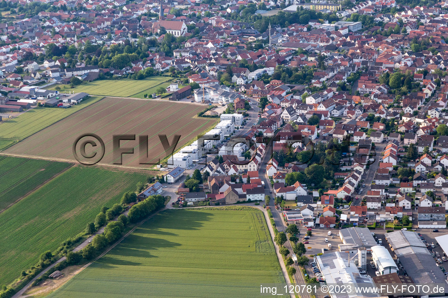 Raiffeisenstr in the district Herxheim in Herxheim bei Landau in the state Rhineland-Palatinate, Germany