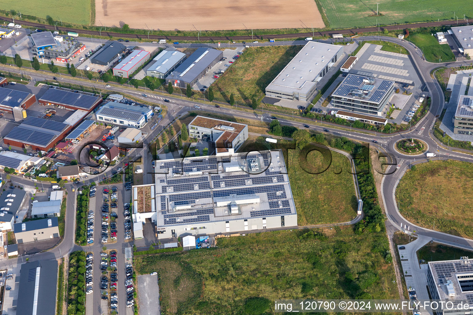 Industrial and commercial area Nord with ITK Engineering GmbH, DBK David + Baader in Ruelzheim in the state Rhineland-Palatinate, Germany