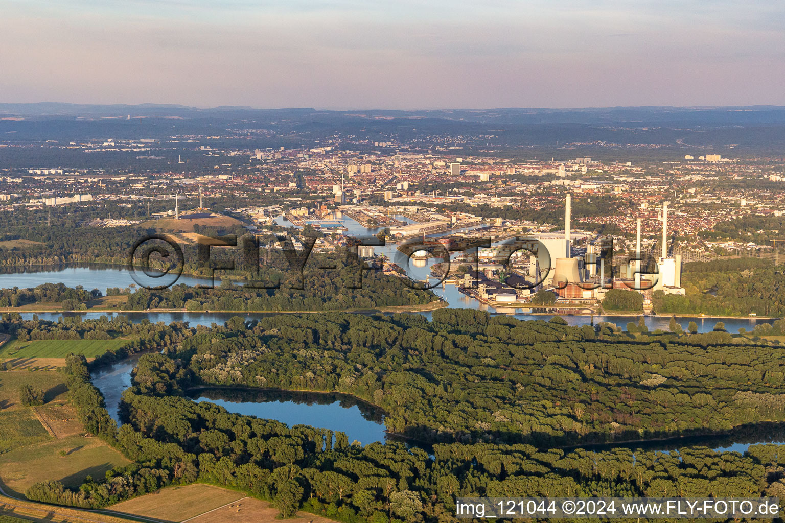 Gold background in Wörth am Rhein in the state Rhineland-Palatinate, Germany