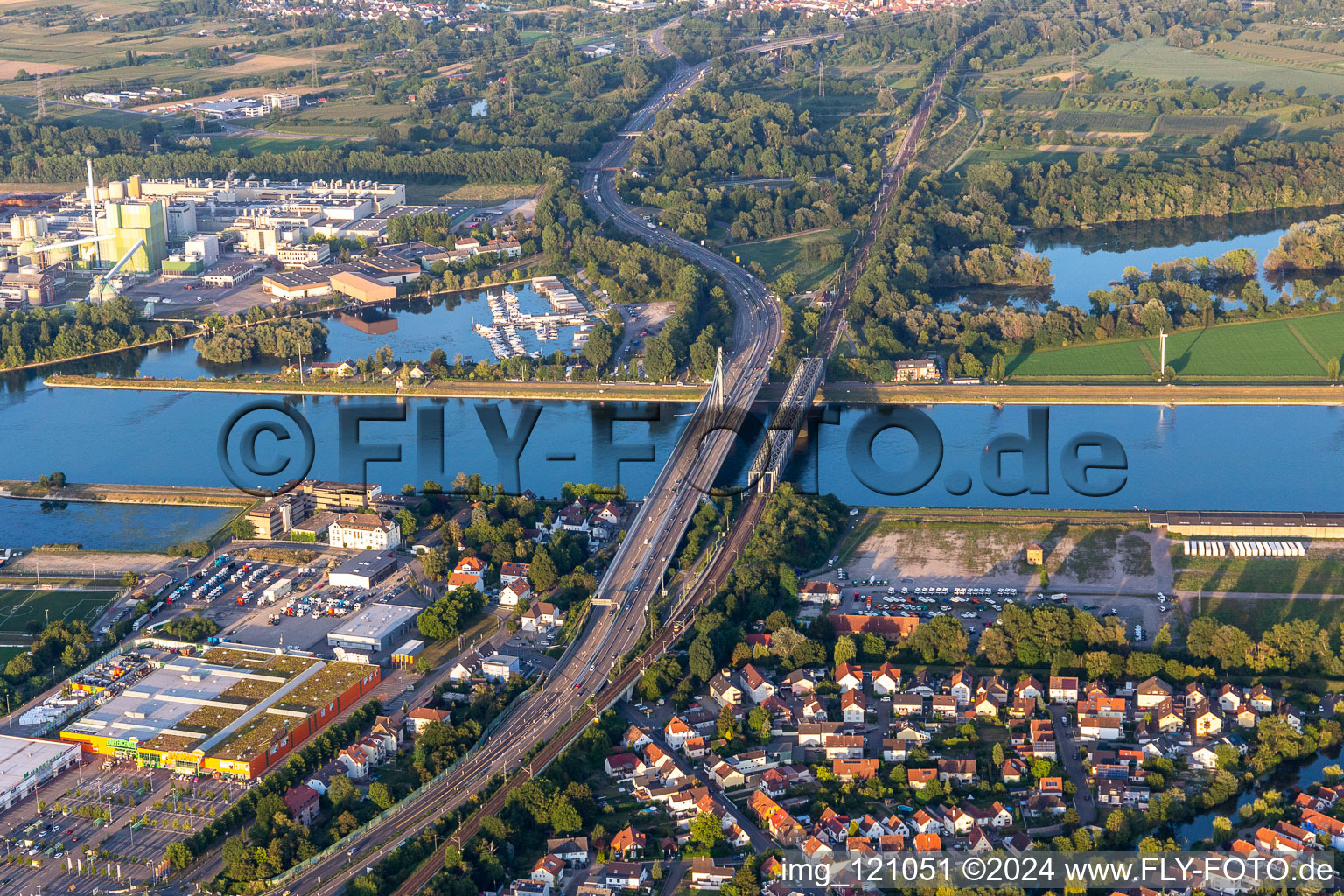 River - bridge construction ueber den Rhein bei Maxau in the district Maximiliansau in Woerth am Rhein in the state Rhineland-Palatinate, Germany