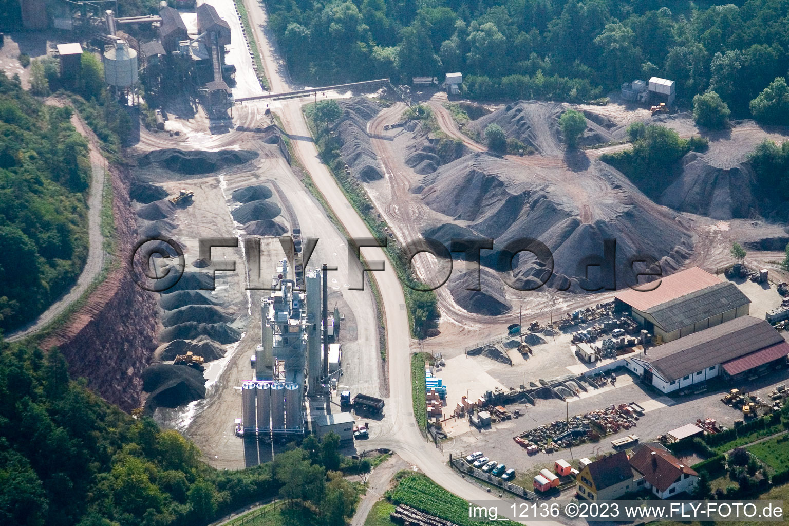 Gieger Building Materials in the district Queichhambach in Annweiler am Trifels in the state Rhineland-Palatinate, Germany