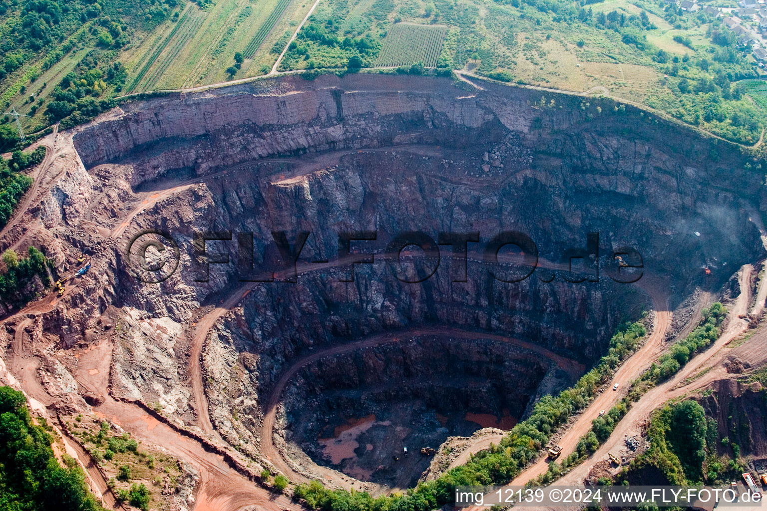 Aerial photograpy of Quarry for the mining and handling of Basalt of the Basalt-Actien-Gesellschaft in Albersweiler in the state Rhineland-Palatinate