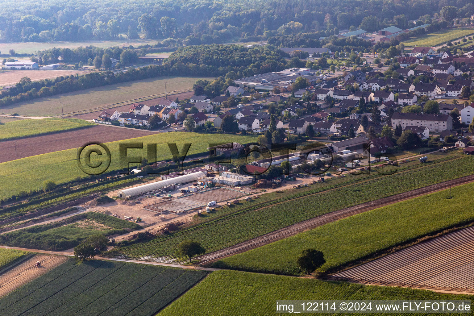 Oblique view of Kugelmann Biogemüse New production hall in Kandel in the state Rhineland-Palatinate, Germany