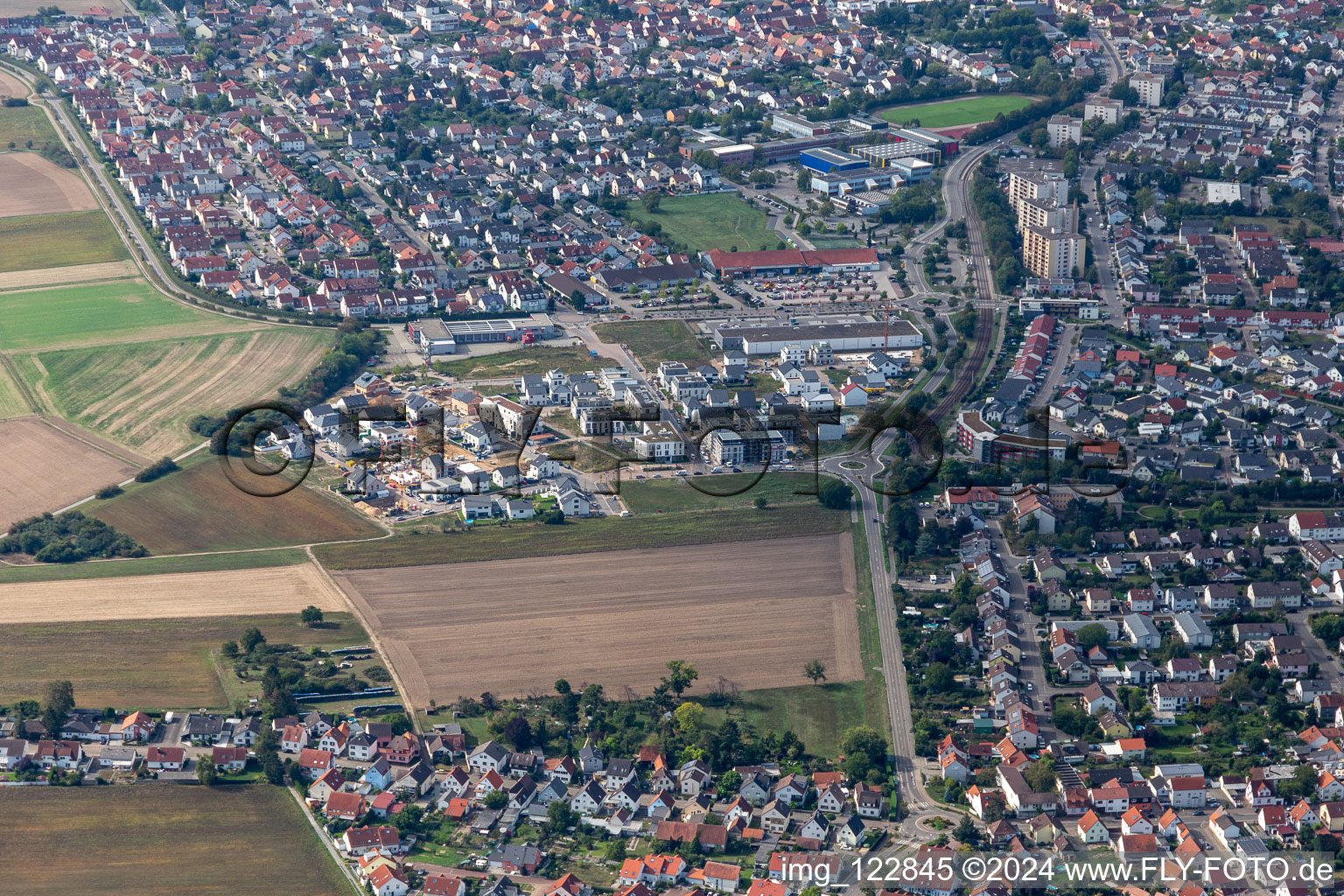 Quarter 2020 development area Biegen-Durlacher Weg in the district Hochstetten in Linkenheim-Hochstetten in the state Baden-Wuerttemberg, Germany