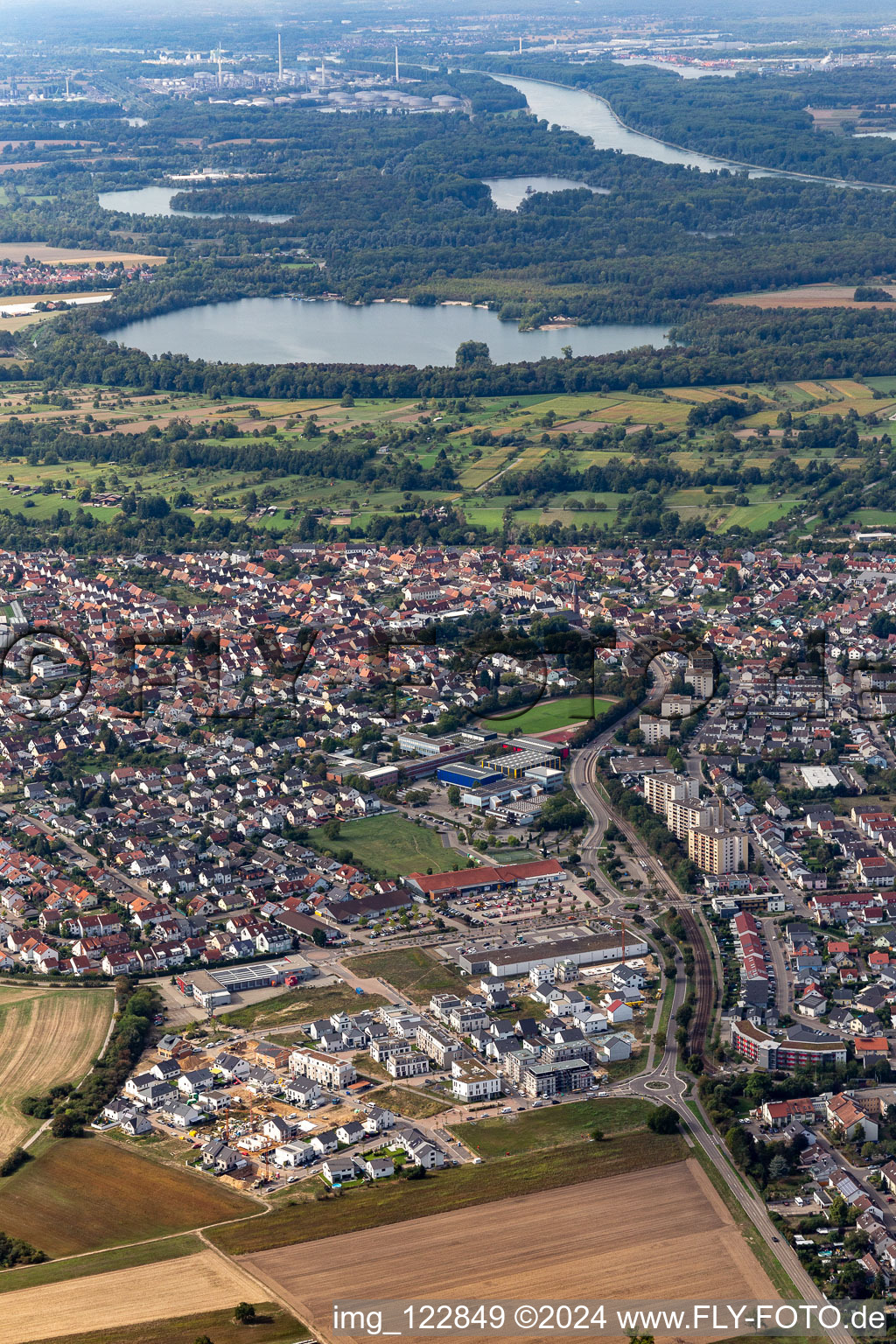 District Hochstetten in Linkenheim-Hochstetten in the state Baden-Wuerttemberg, Germany seen from above