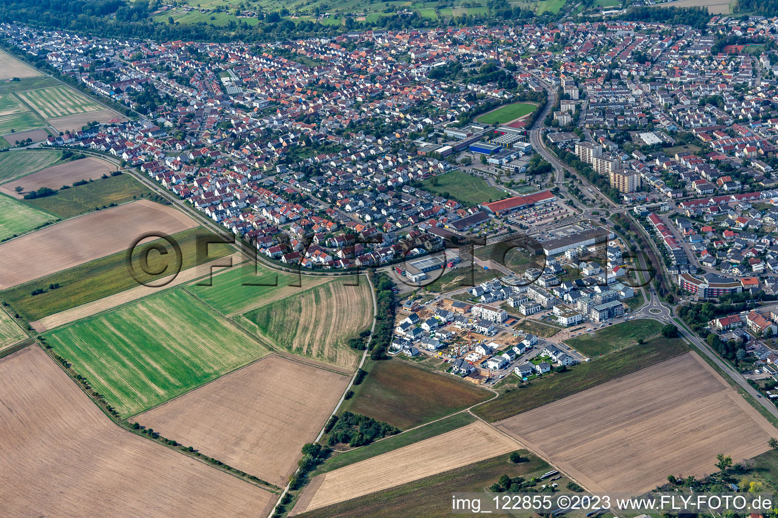 Aerial view of Quarter 2020 Biegen-Durlacher Weg development area in the district Hochstetten in Linkenheim-Hochstetten in the state Baden-Wuerttemberg, Germany