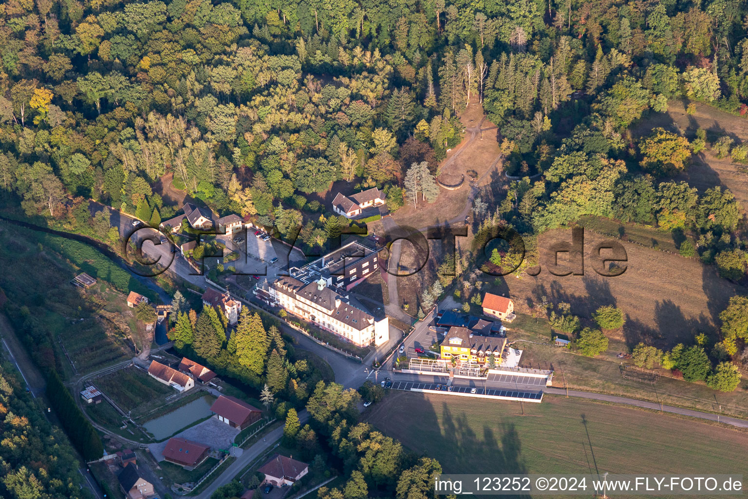 Liebfrauenthal, Hotel Restaurant Traiteur Le Palais Gourmand in Gœrsdorf in the state Bas-Rhin, France