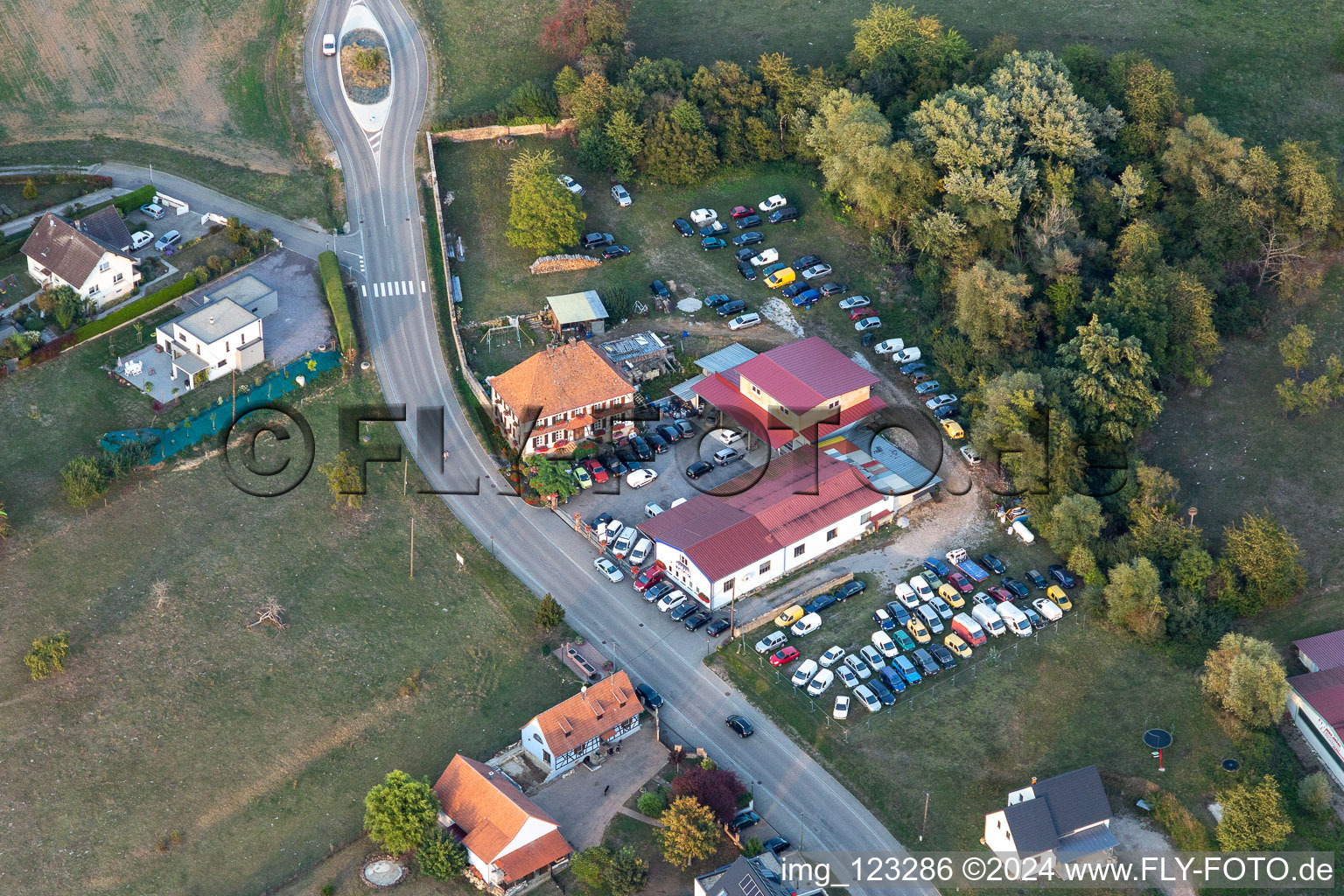 Garage BAKATSELOOS & Fils in Schœnenbourg in the state Bas-Rhin, France