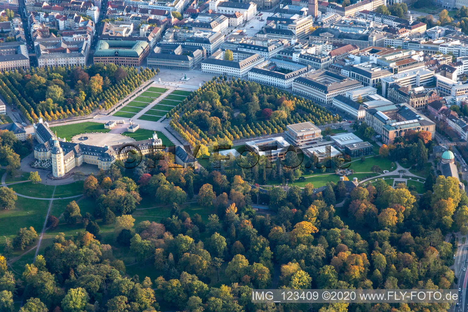 Karlsruhe Castle and Federal Constitutional Court in the district Innenstadt-West in Karlsruhe in the state Baden-Wuerttemberg, Germany