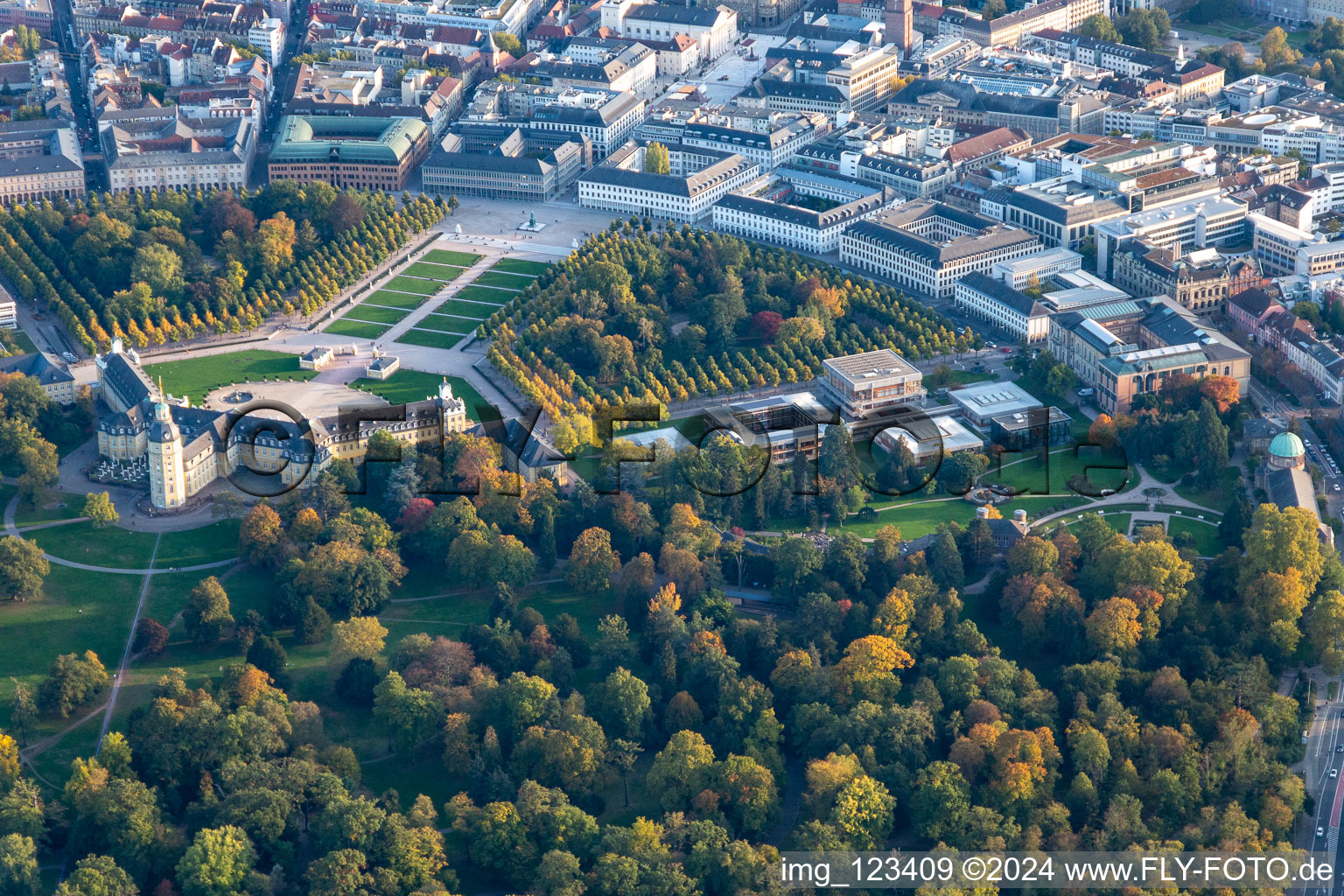 Karlsruhe Palace and Federal Constitutional Court in the district Innenstadt-West in Karlsruhe in the state Baden-Wuerttemberg, Germany