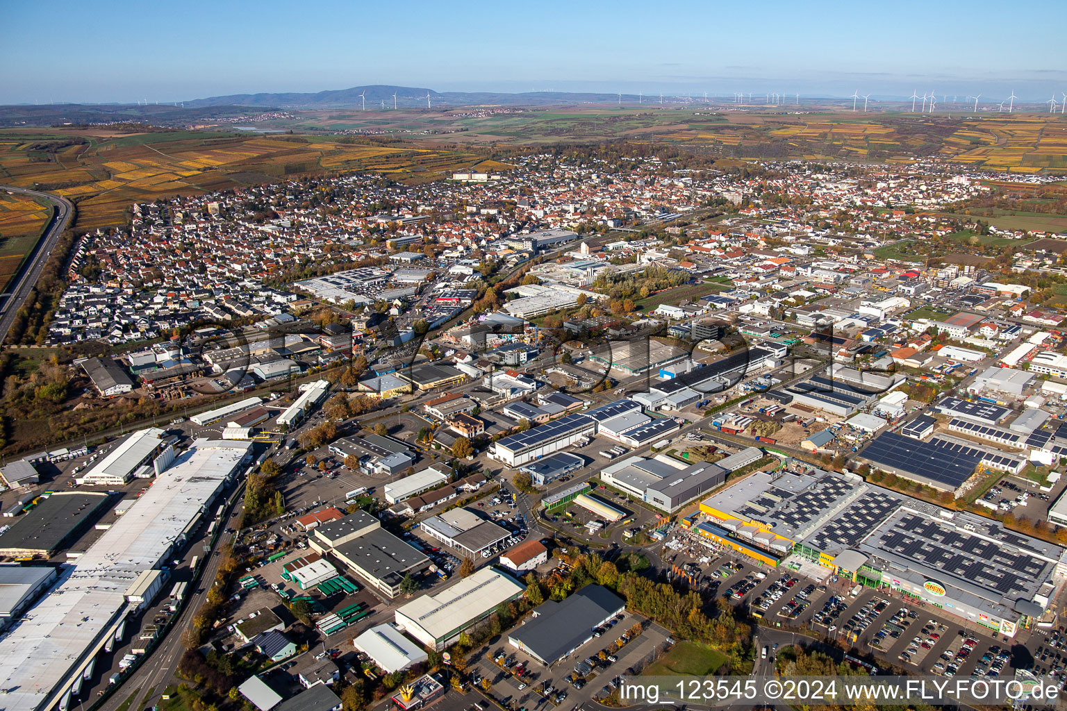 Aerial photograpy of Building and production halls on the premises of Aafes Europa in Gruenstadt in the state Rhineland-Palatinate, Germany