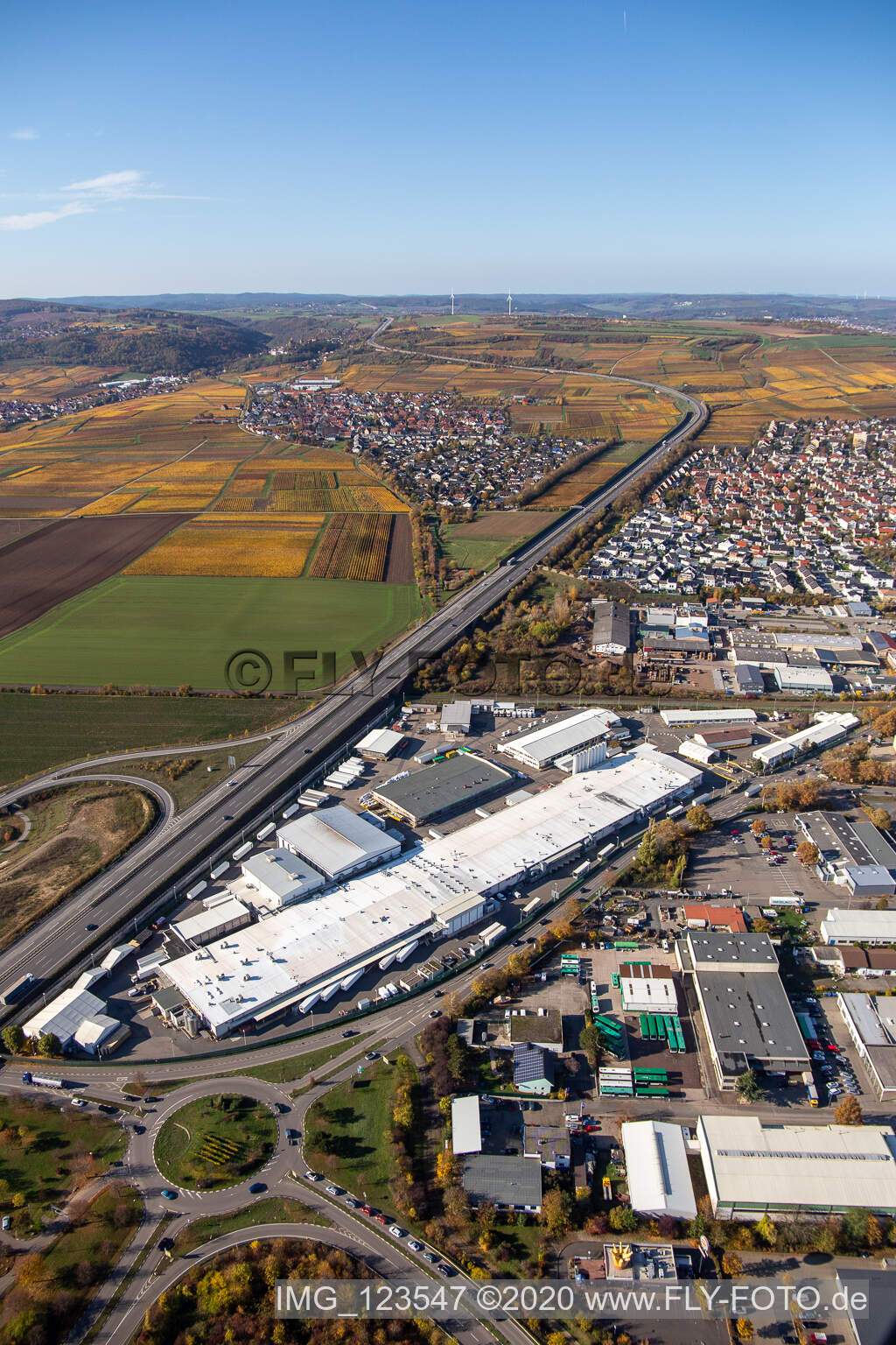 Building and production halls on the premises of Aafes Europa in Gruenstadt in the state Rhineland-Palatinate, Germany from above