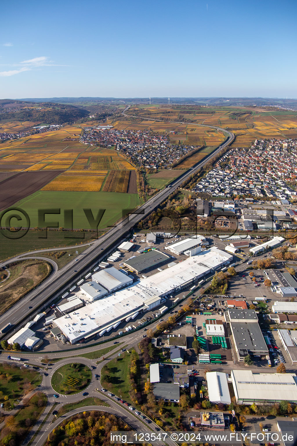 Building and production halls on the premises of Aafes Europa in Gruenstadt in the state Rhineland-Palatinate, Germany from above