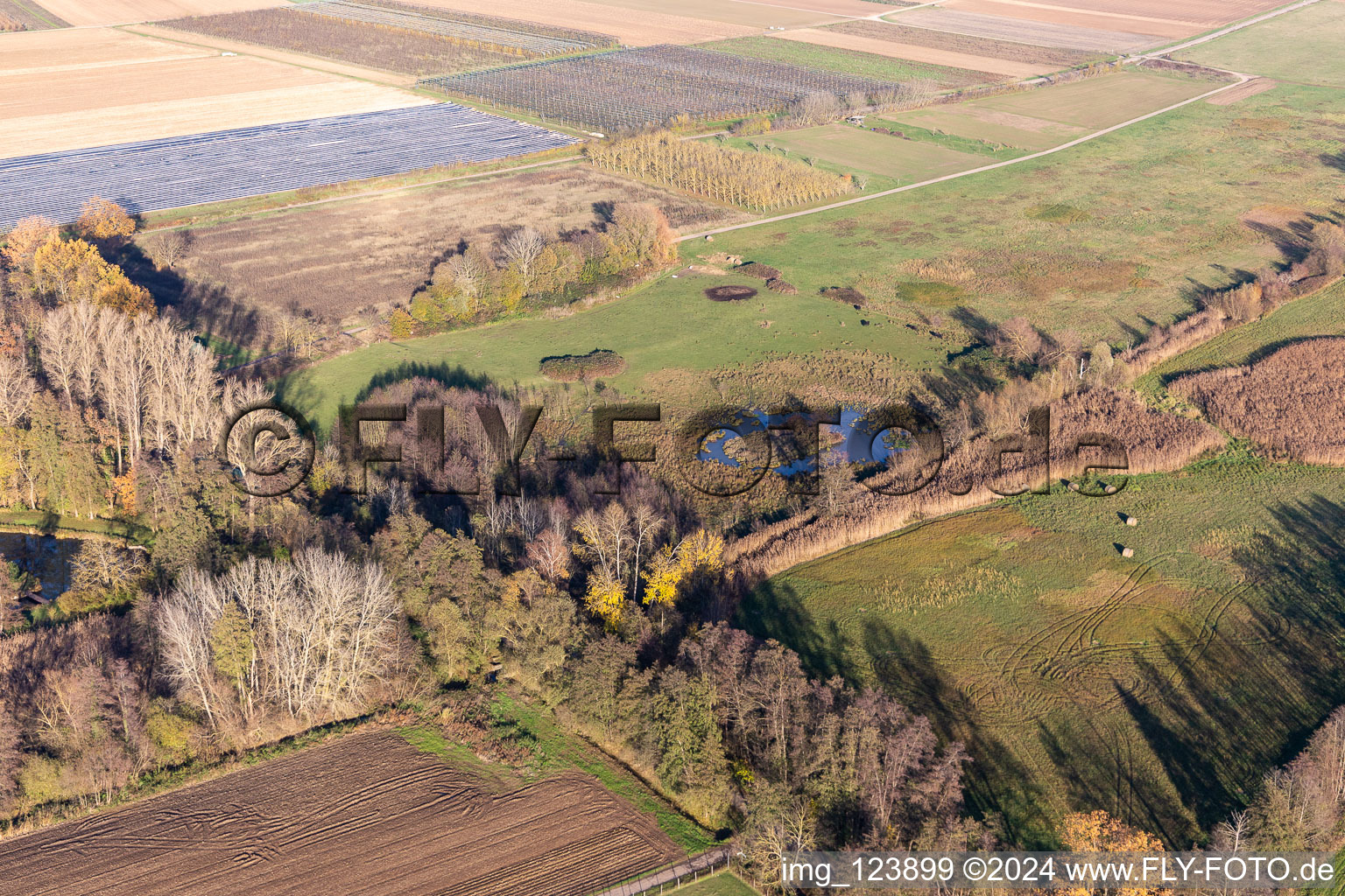 Drone recording of Billigheimer Bruch, Erlenbachtal between Barbelroth, Hergersweiler and Winden in the district Mühlhofen in Billigheim-Ingenheim in the state Rhineland-Palatinate, Germany