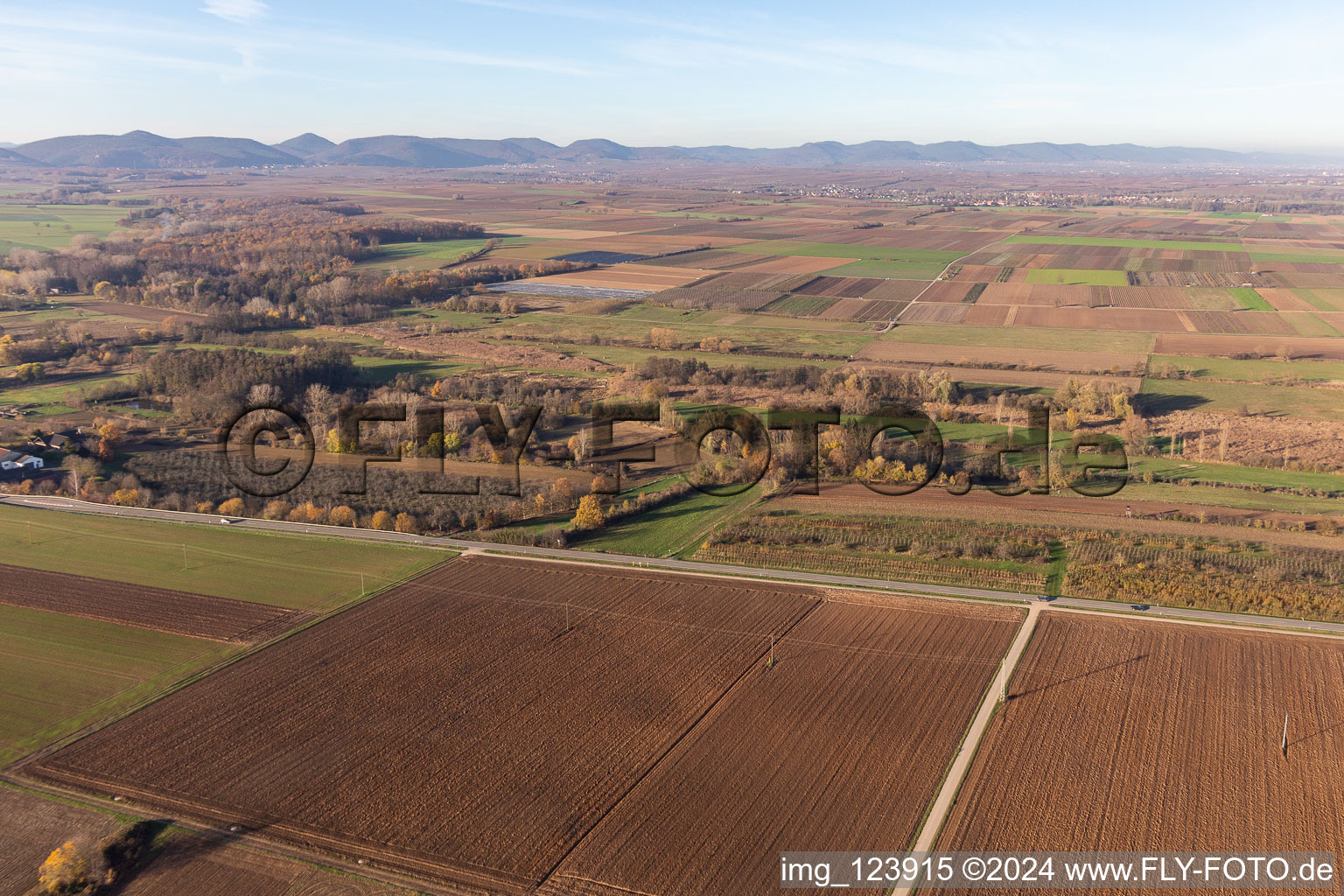 Billigheimer Bruch, Erlenbachtal between Barbelroth, Hergersweiler and Winden in Winden in the state Rhineland-Palatinate, Germany from above