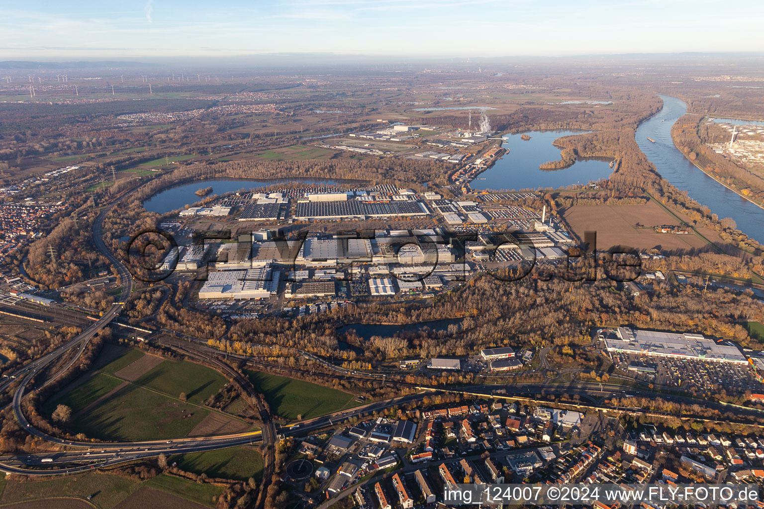 Aerial photograpy of Daimler Truck Plant Wörth in the district Maximiliansau in Wörth am Rhein in the state Rhineland-Palatinate, Germany