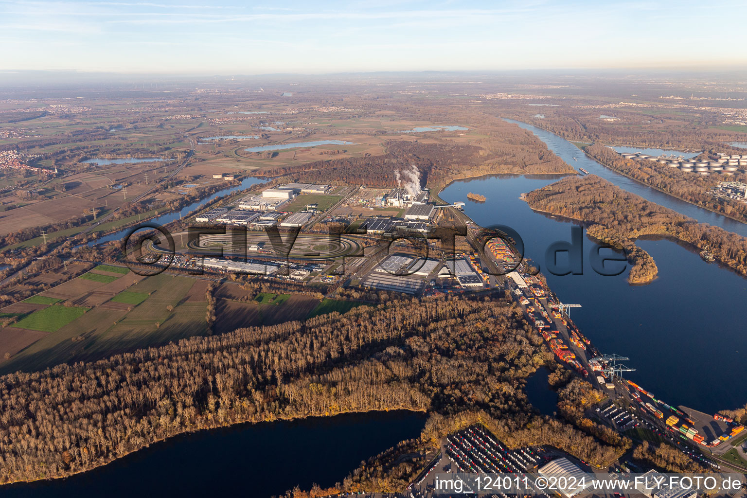 Oblique view of Oberwald Industrial Area in Wörth am Rhein in the state Rhineland-Palatinate, Germany