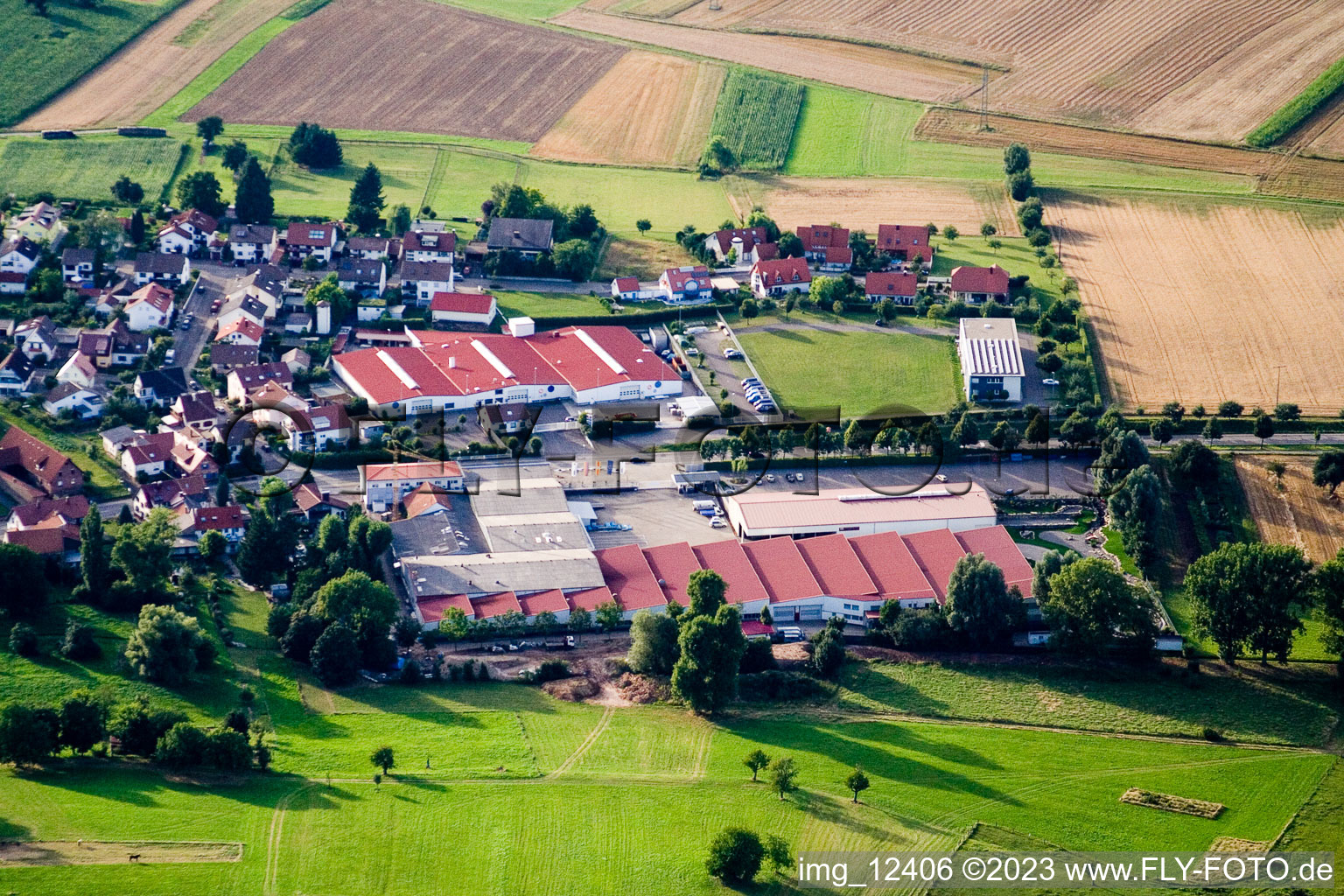 Aerial photograpy of Vogelsitz GmbH, Kleinsteinbacherstrasse 44 in the district Stupferich in Karlsruhe in the state Baden-Wuerttemberg, Germany