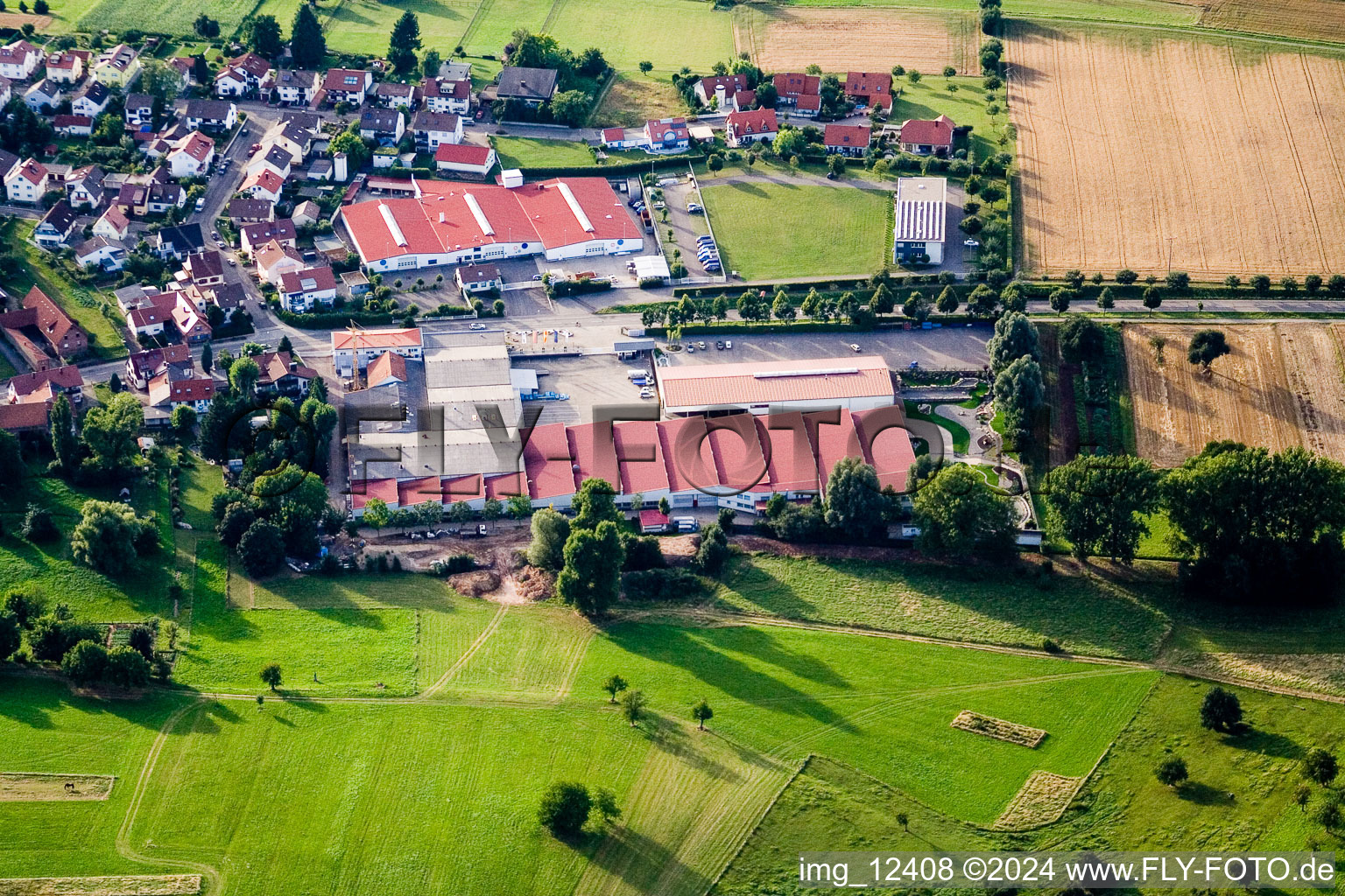 Vogelsitz GmbH, Kleinsteinbacherstrasse 44 in the district Stupferich in Karlsruhe in the state Baden-Wuerttemberg, Germany from above