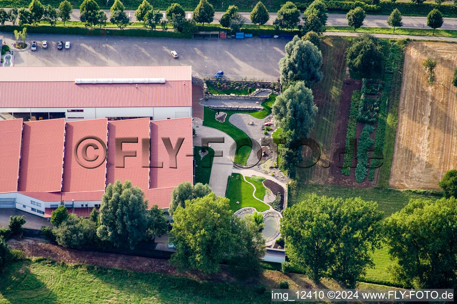 Vogelsitze GmbH, Kleinsteinbacherstrasse 44 in the district Stupferich in Karlsruhe in the state Baden-Wuerttemberg, Germany seen from above