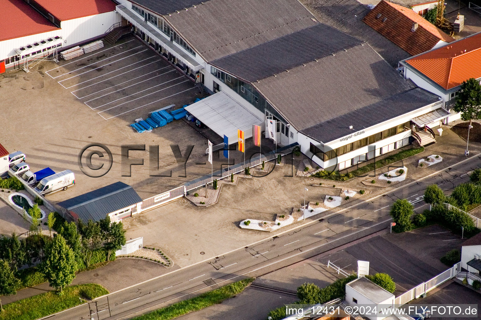 Vogelsitz GmbH, Kleinsteinbacherstrasse 44 in the district Stupferich in Karlsruhe in the state Baden-Wuerttemberg, Germany seen from above