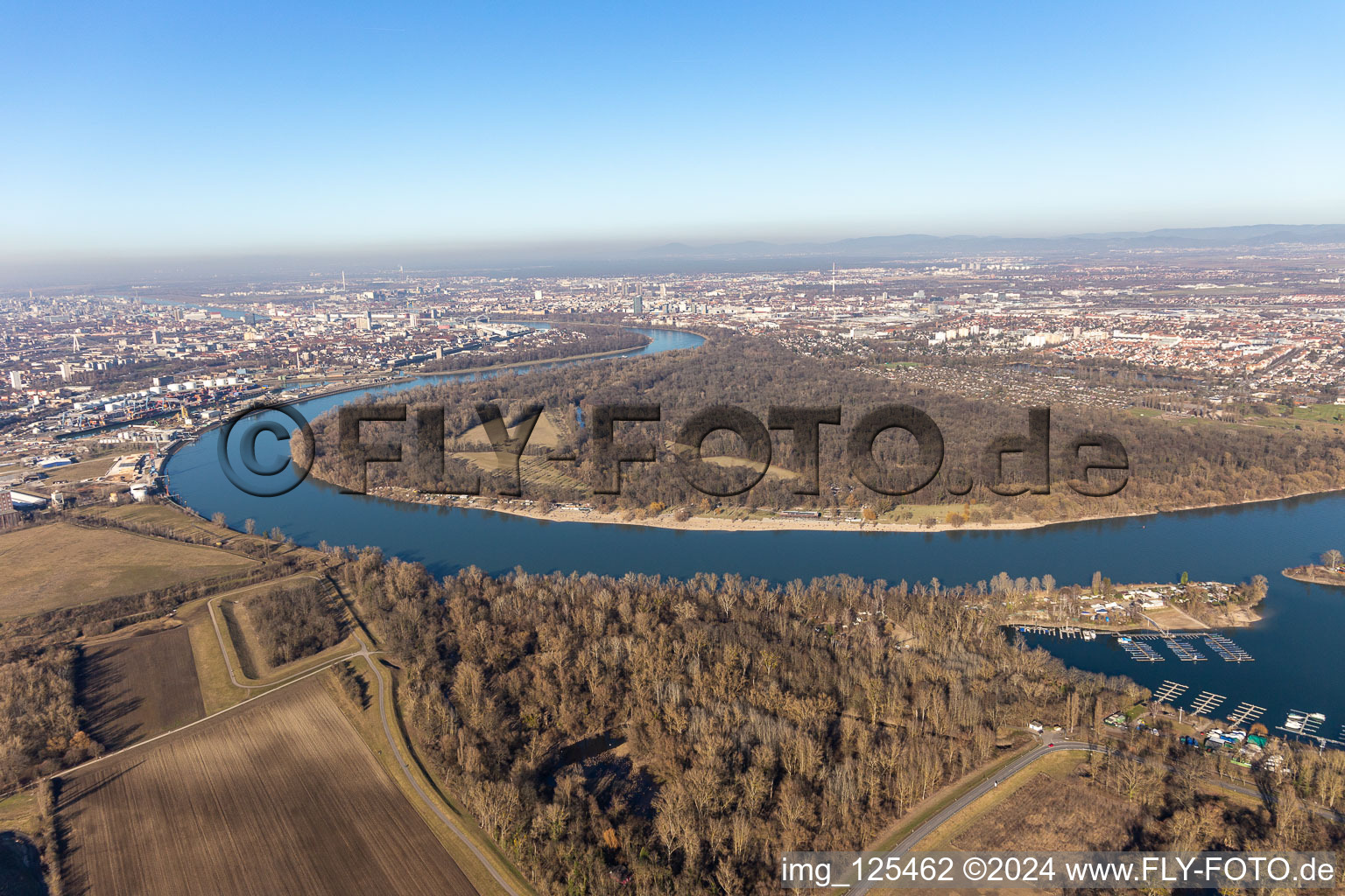 Reissinsel nature reserve in the district Niederfeld in Mannheim in the state Baden-Wuerttemberg, Germany