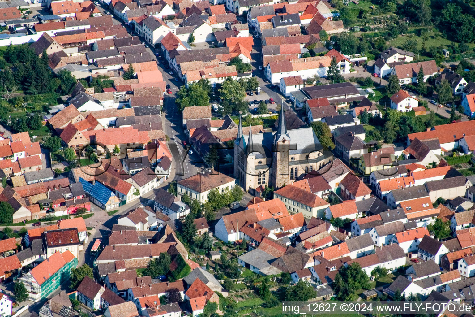 Aerial view of Village view in the district Geinsheim in Neustadt an der Weinstrasse in the state Rhineland-Palatinate