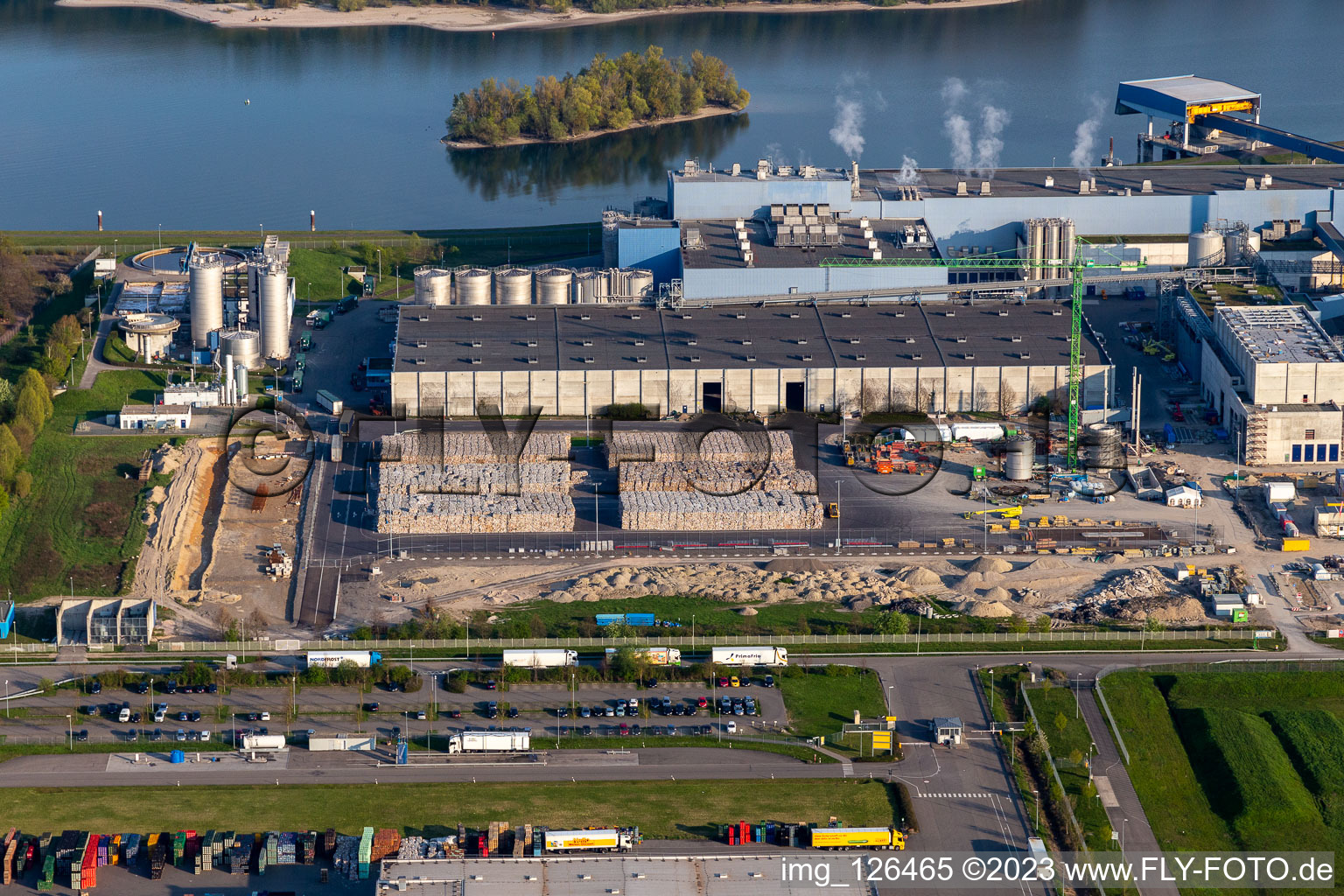 Construction of the new gas- hydrogen-power plant at paer mill Papierfabrik Palm GmbH & Co. KG in the district Industriegebiet Woerth-Oberwald in Woerth am Rhein in the state Rhineland-Palatinate from the drone perspective