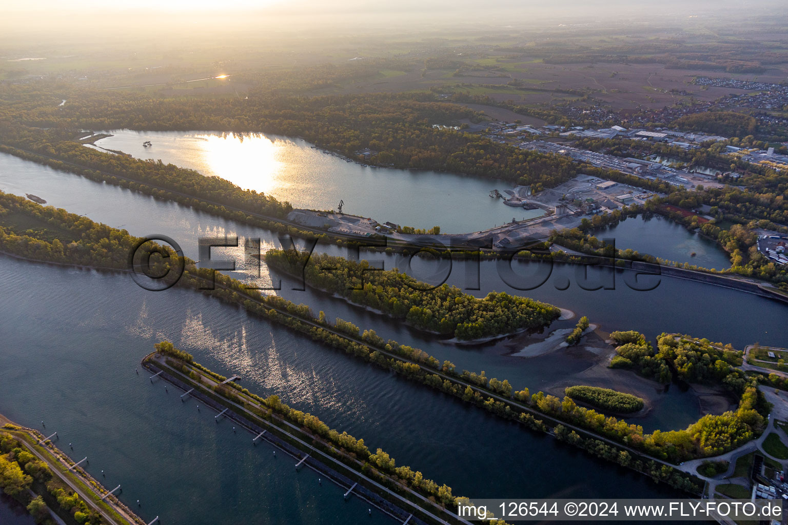 Central hydroelectric power station EDF de Gambsheim. Rhine lock Freistett in the district Freistett in Rheinau in the state Baden-Wuerttemberg, Germany