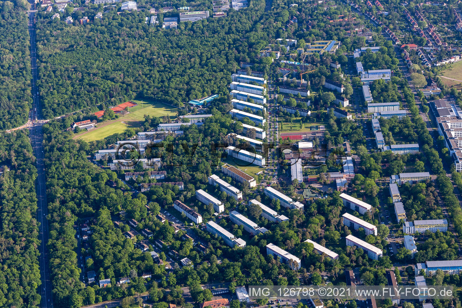 Aerial photograpy of District Nordstadt in Karlsruhe in the state Baden-Wuerttemberg, Germany