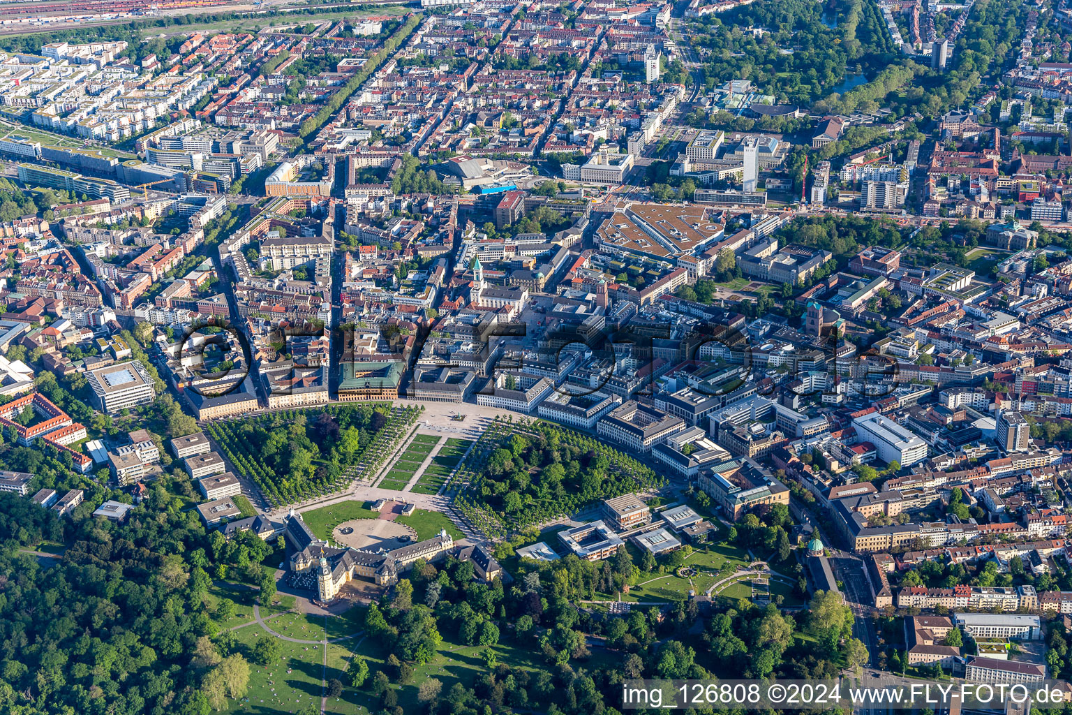 Aerial view of Fan-shaped city with Karlruhe Castle and circle in the district Innenstadt-West in Karlsruhe in the state Baden-Wuerttemberg, Germany