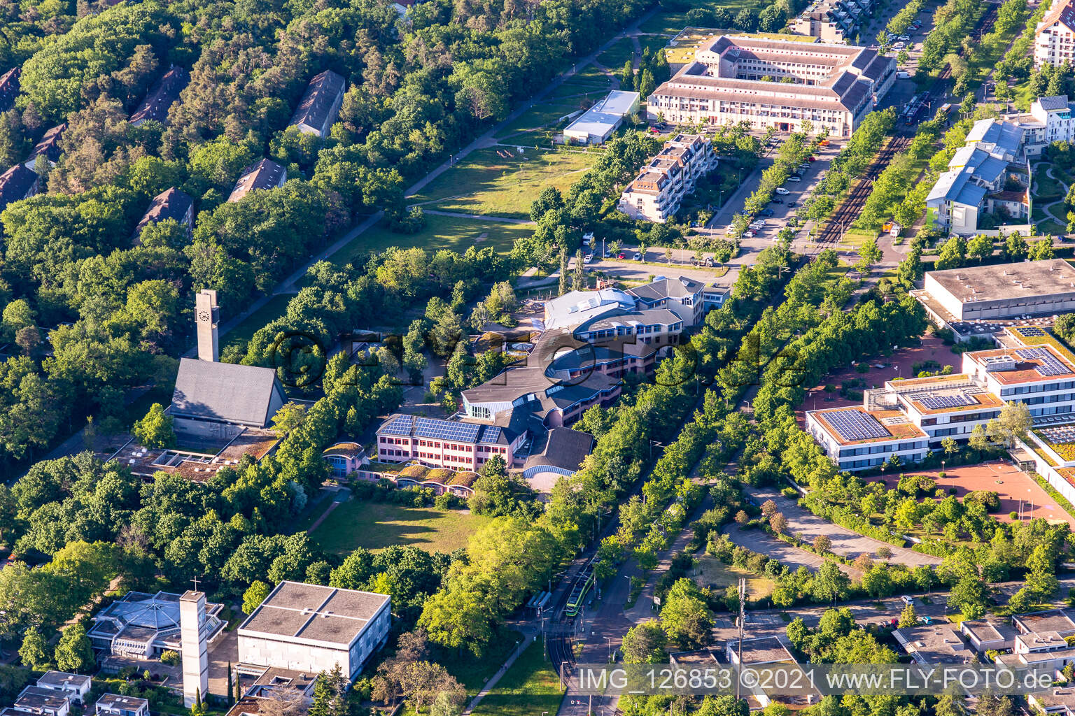 Aerial photograpy of Center, Free Waldorf School, Otto Hahn Gymnasium in the district Waldstadt in Karlsruhe in the state Baden-Wuerttemberg, Germany