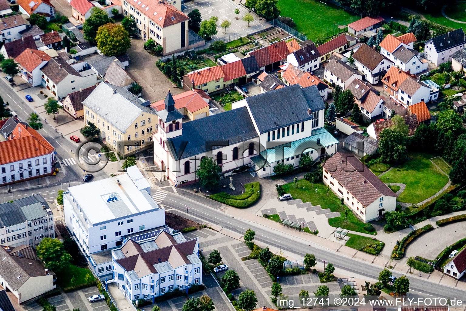 Church building in of katholischen Kirche Old Town- center of downtown in the district Oberhausen in Oberhausen-Rheinhausen in the state Baden-Wurttemberg, Germany