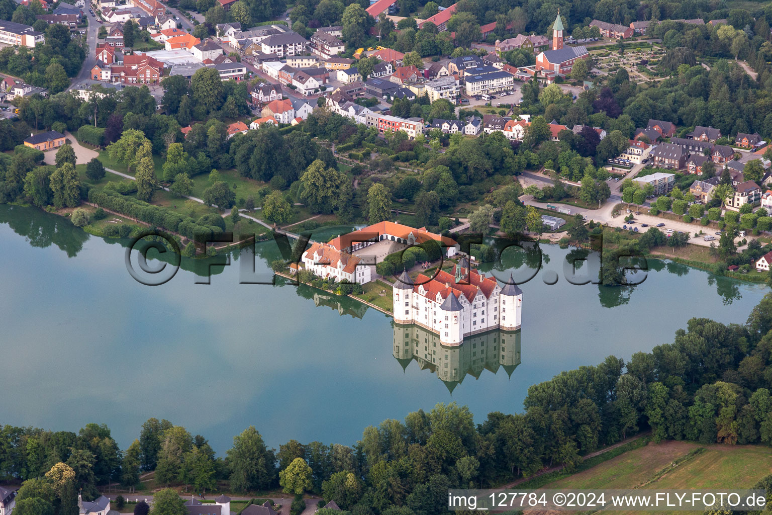 Building and castle park systems of water castle in Gluecksburg (Ostsee) in the state Schleswig-Holstein