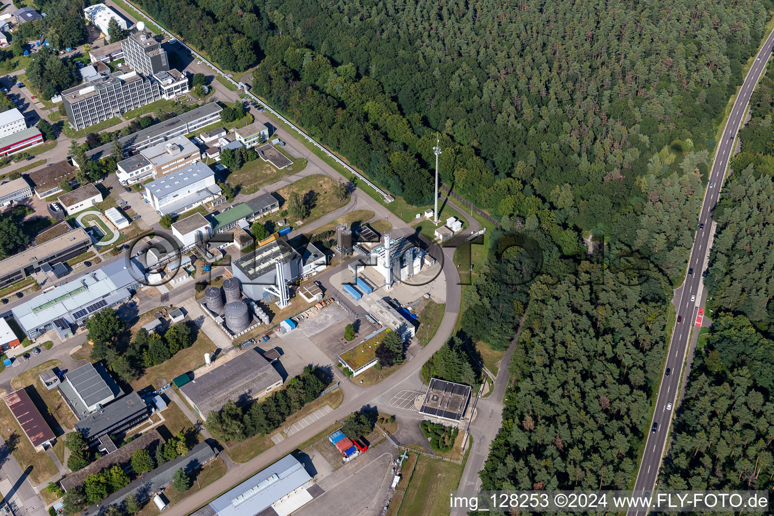 Research building and office complex of Karlsruhe Institute of Technology Campus Nord with Institut fuer Produktionstechnik, ITEP in Eggenstein-Leopoldshafen in the state Baden-Wurttemberg, Germany