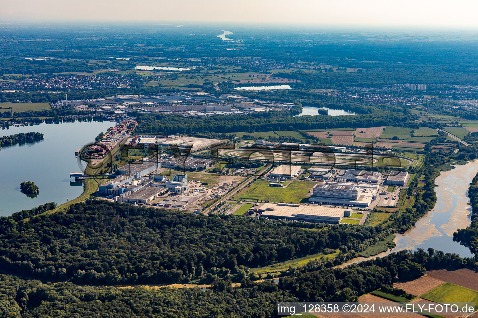 Oberwald Industrial Area in Wörth am Rhein in the state Rhineland-Palatinate, Germany seen from above