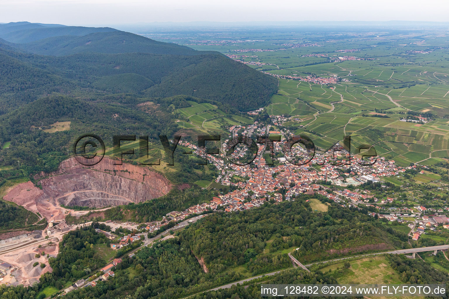 Albersweiler in the state Rhineland-Palatinate, Germany from above