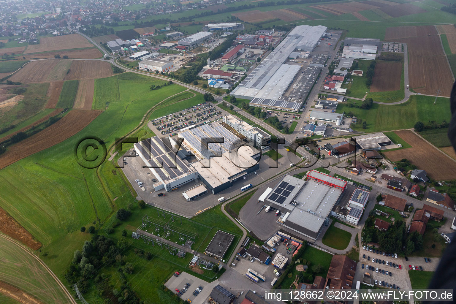 Aerial photograpy of Industrial and commercial area with Beton - Fertigteil - Union GmbH & Co. KG; Schwaebische Werkzeugmaschinen GmbH, KMS Automation GmbH in Schramberg in the state Baden-Wuerttemberg, Germany