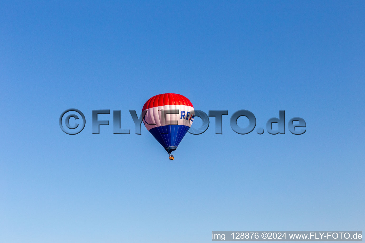 Balloon launch REMAX in the district Michelwinnaden in Bad Waldsee in the state Baden-Wuerttemberg, Germany