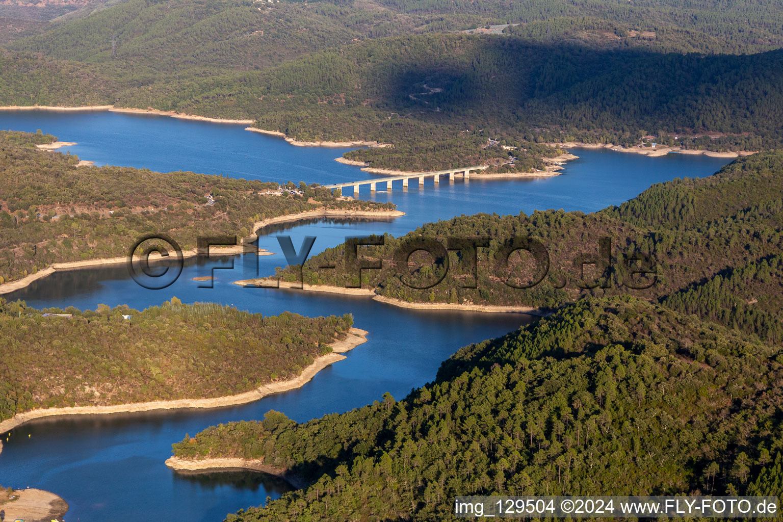 Oblique view of Reservoir: Lac Cassien - Faience in Montauroux in the state Var, France