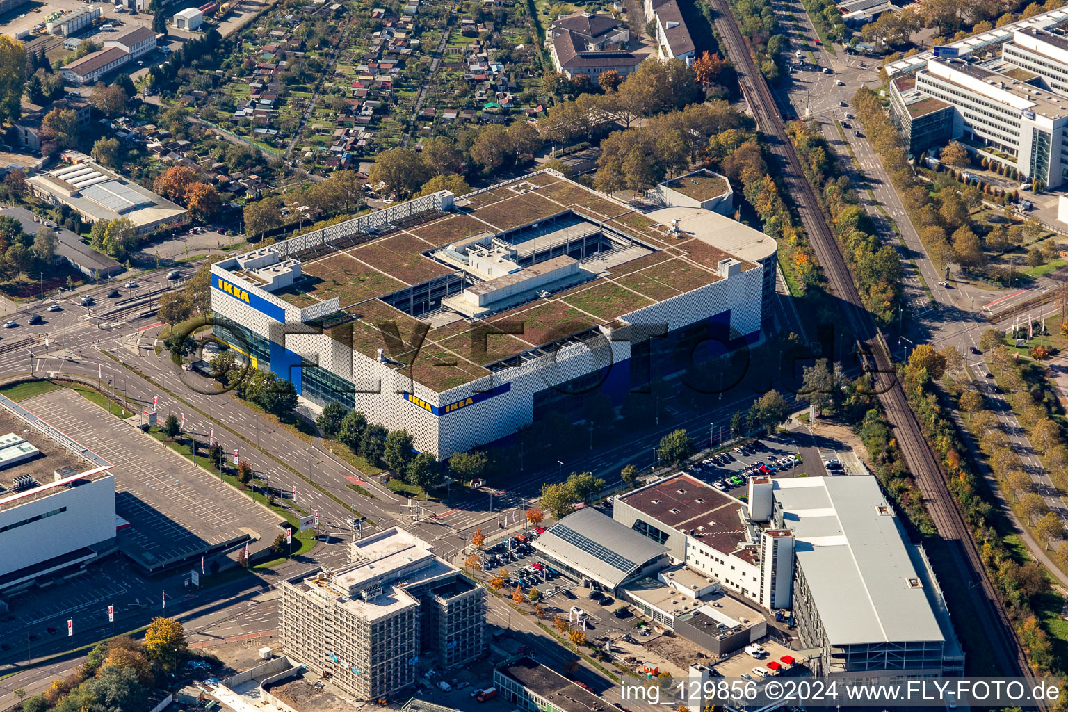 Bird's eye view of Building store - furniture market of " IKEA Deutschland GmbH & Co. KG " on Gerwigstrasse - Weinweg - Durlacher Allee in Karlsruhe in the state Baden-Wurttemberg, Germany