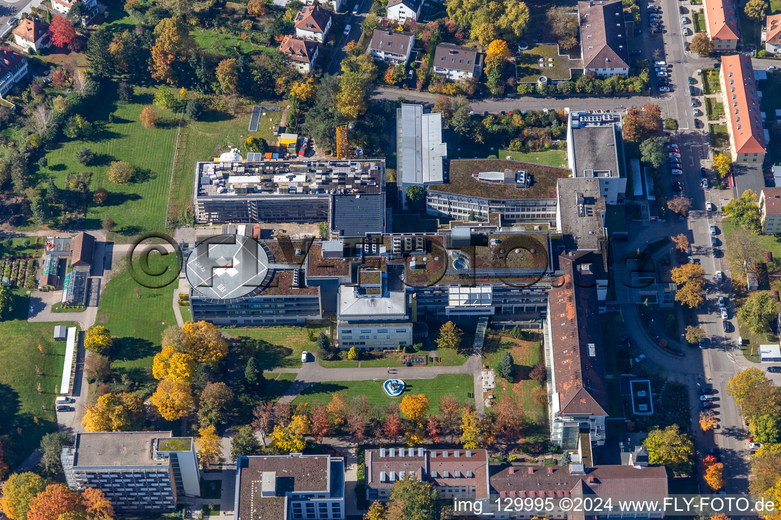 Hospital grounds of the Clinic Ev. Diakonissenanstalt Karlsruhe-Rueppurr in the district Rueppurr in Karlsruhe in the state Baden-Wuerttemberg, Germany