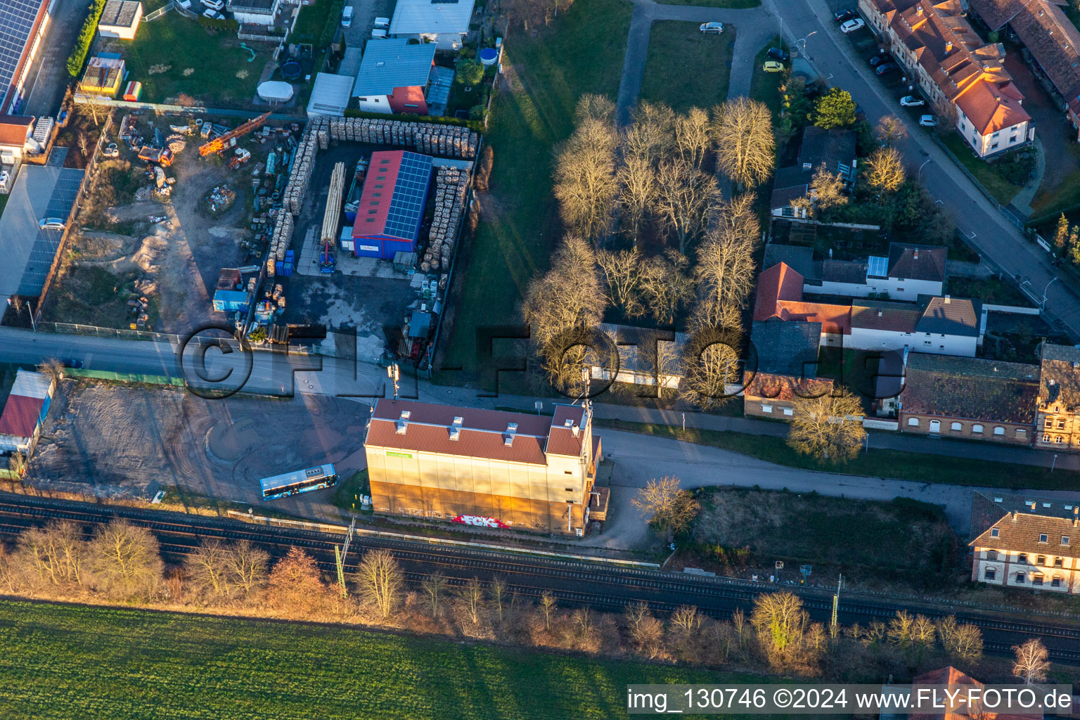 Aerial photograpy of Raiffeisen Warenhandelsgesellschaft Südpfalz mbH in Neuen-Morgen in Rheinzabern in the state Rhineland-Palatinate, Germany