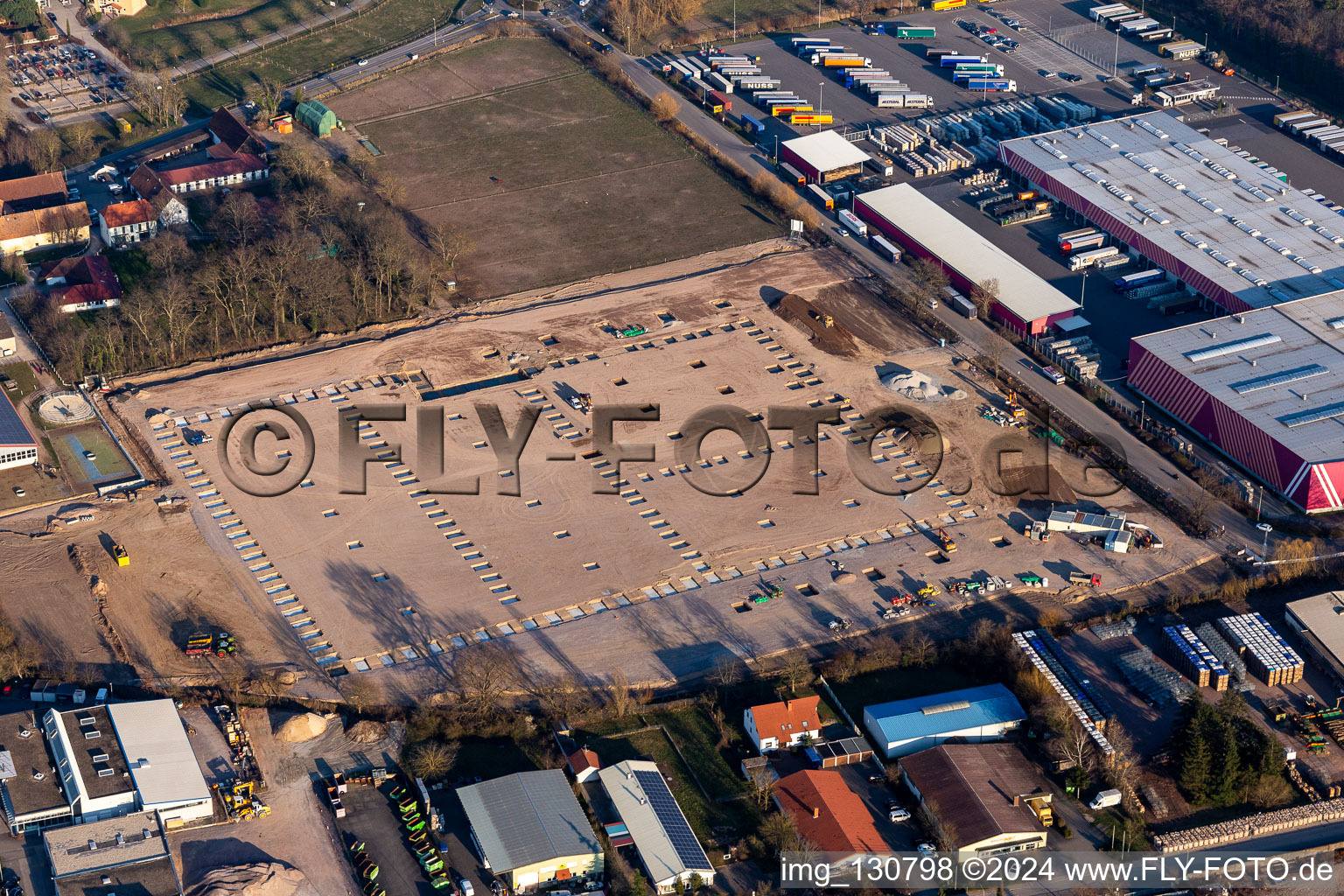 Construction site for new Hornbach logistics centre Essingen in the district Dreihof in Essingen in the state Rhineland-Palatinate, Germany