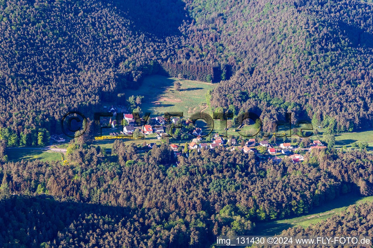 Oblique view of District Lauterschwan in Erlenbach bei Dahn in the state Rhineland-Palatinate, Germany