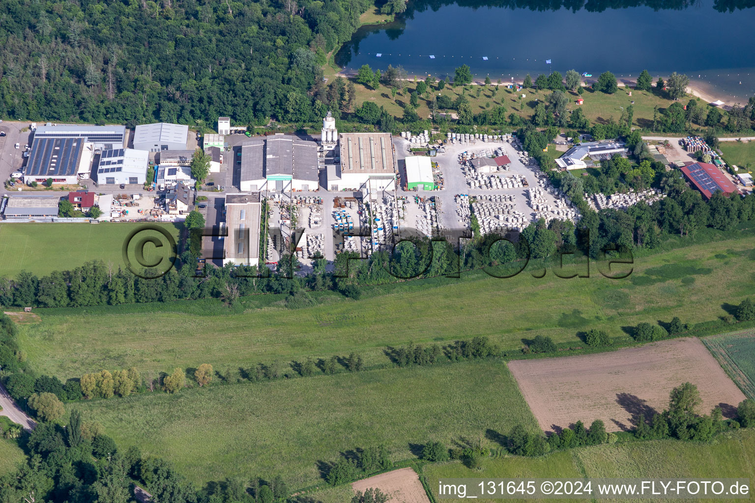 Aerial view of Mall GmbH, Exklusiv Systeme OHG Ettlingen, KLINGELNBERG GmbH in Bruchhausen in the district Bruchhausen in Ettlingen in the state Baden-Wuerttemberg, Germany