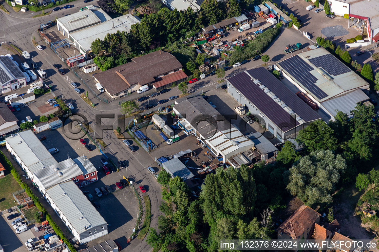 Frey Metalltechnik, owner: Dipl.-Ing. Matthias Frey eK in the district Minderslachen in Kandel in the state Rhineland-Palatinate, Germany