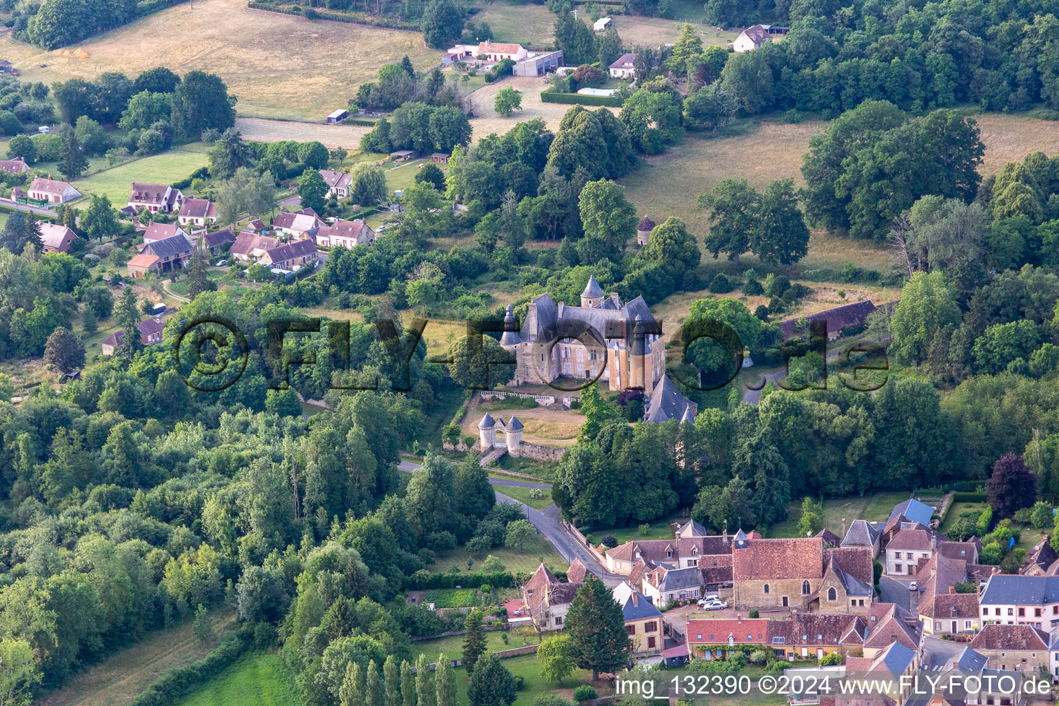 Château de Semur-en-Vallon in Semur-en-Vallon in the state Sarthe, France