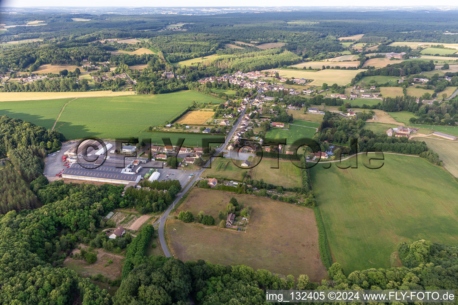 Semur-en-Vallon in the state Sarthe, France from above