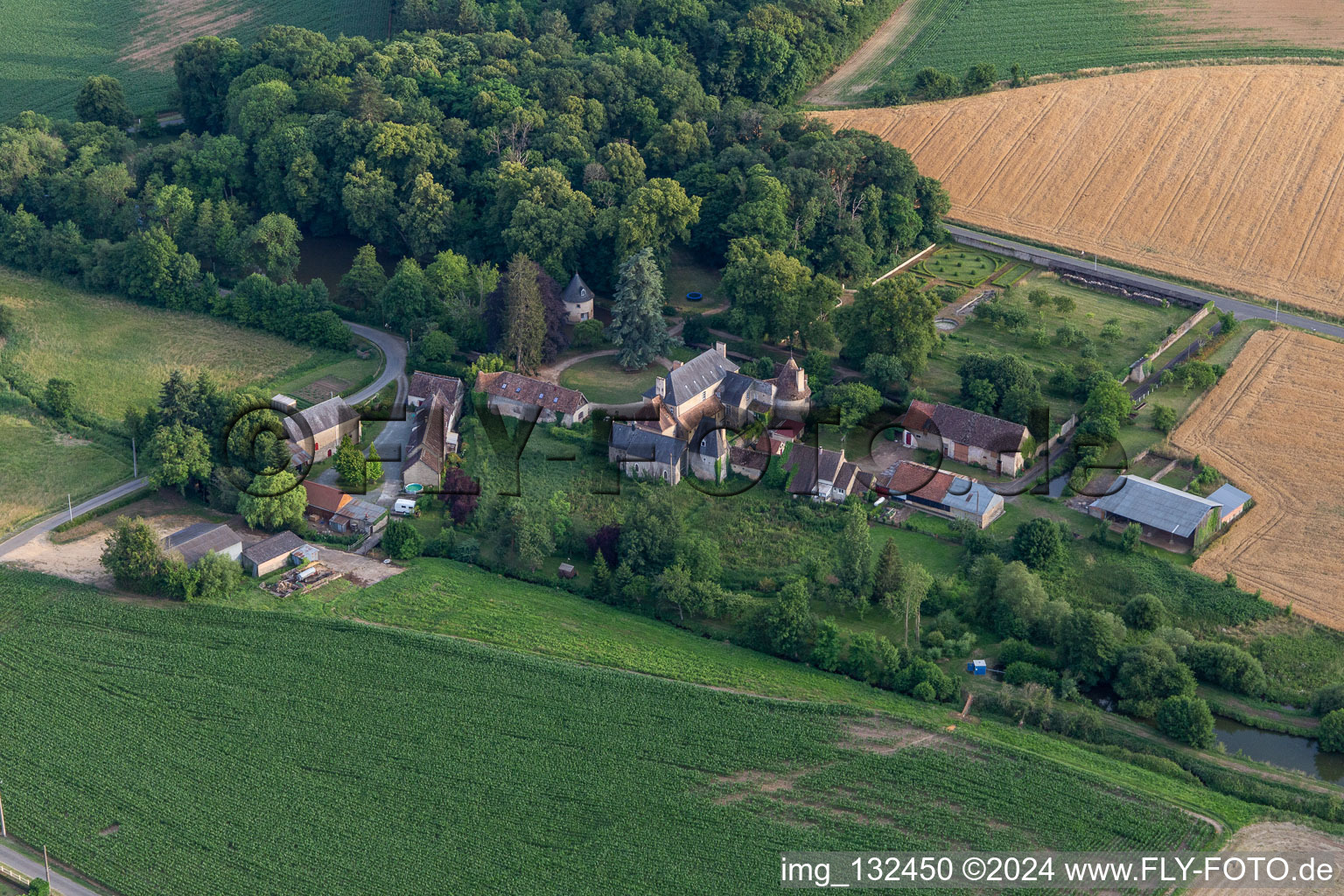 Aerial view of Médiéval Garden